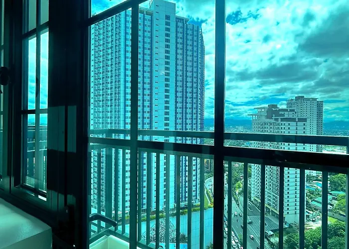 Share In Katipunan - Loft Bed, Spacious Storage, Wifi, Pool, Gym, Sauna, Balcony Aparthotel Manila