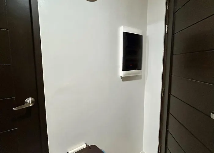 Aparthotel Share In Katipunan - Loft Bed, Spacious Storage, Wifi, Pool, Gym, Sauna, Balcony Manila