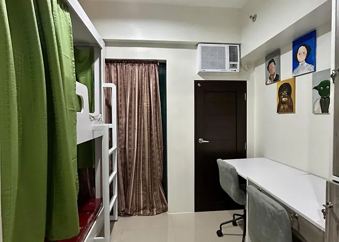 Share In Katipunan - Loft Bed, Spacious Storage, Wifi, Pool, Gym, Sauna, Balcony Aparthotel 4*